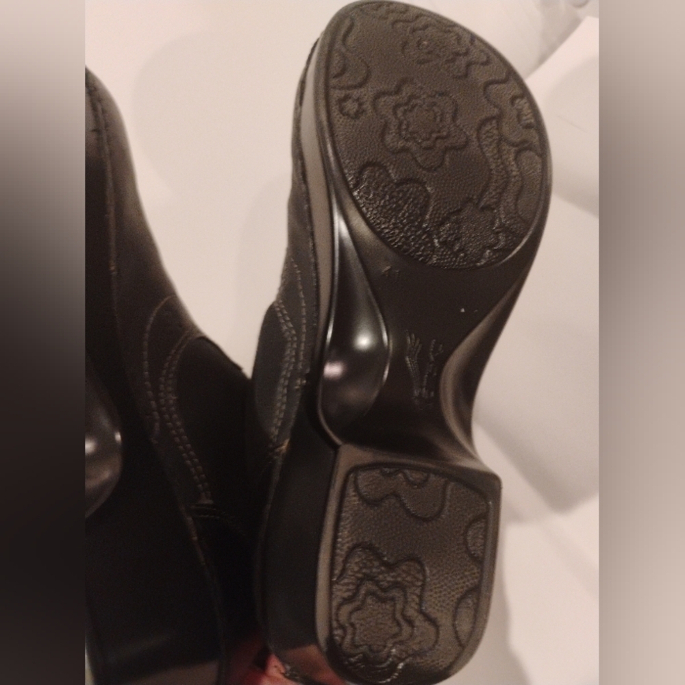 Dansko Women's Black Harper Leather Shearling Ankle Boots Size 41/ US 10.5 -11 - Picture 8 of 9